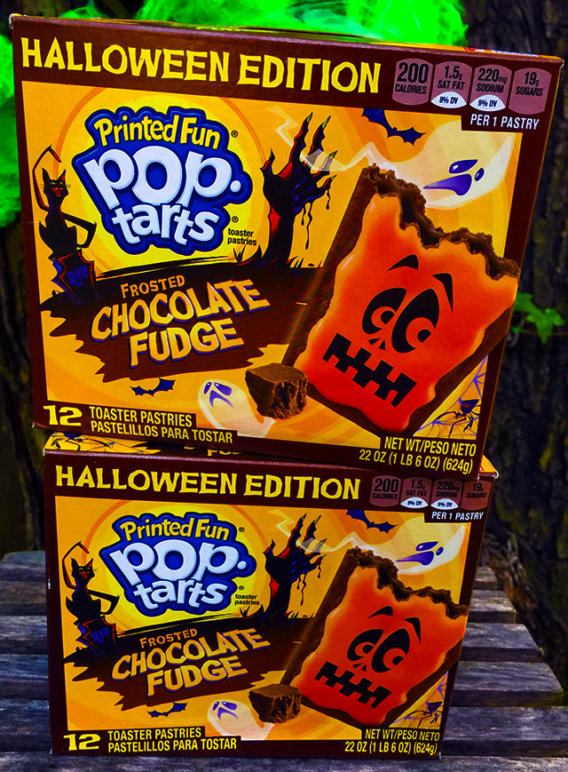 Frosted Chocolate Fudge Halloween Pop-Tarts! | Dinosaur Dracula!