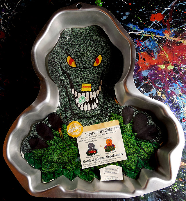 dino cake pan