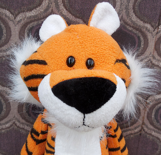 stuffed tiger of calvin