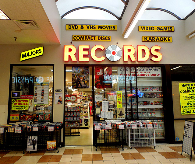 Any of you remember how awesome GameCrazy was at Hollywood video? :  r/nostalgia