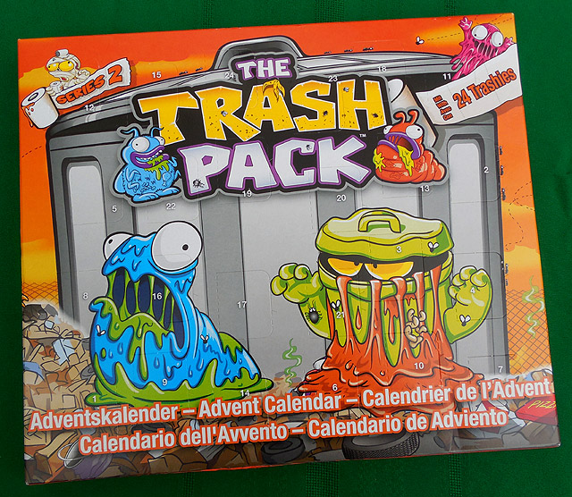 The Trash Pack Advent Calendar! Dinosaur Dracula!